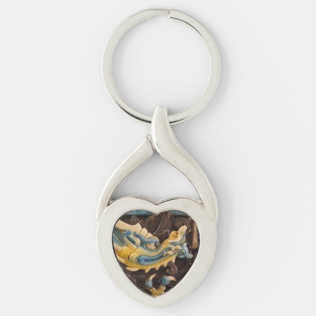 Kinesisk drakHjärtnyckelring Twisted Heart Silverfärgad Nyckelring (Framsidan)