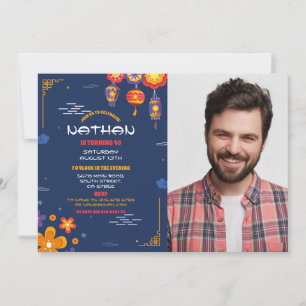 Kinesisk Födelsedagsfest Restaurant tar ett foto Inbjudningar