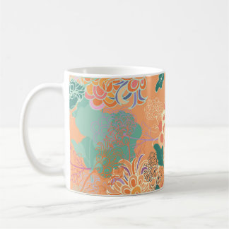 Kinesisk krysanthemum: blommigt orange mönster. kaffemugg