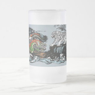 Kinesiska Dragon mot WhiteTiger Frostat Ölglas