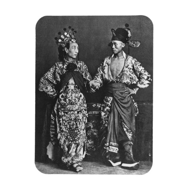 Kinesiska skådespelare, c.1870 (b/w bild) magnet (Vertikal)