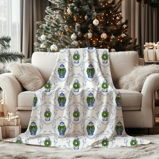 Kinesiskt inspirerad kryddburksvas monogram  fleecefilt (Chinoiserie Ginger Jar Christmas Blanket)