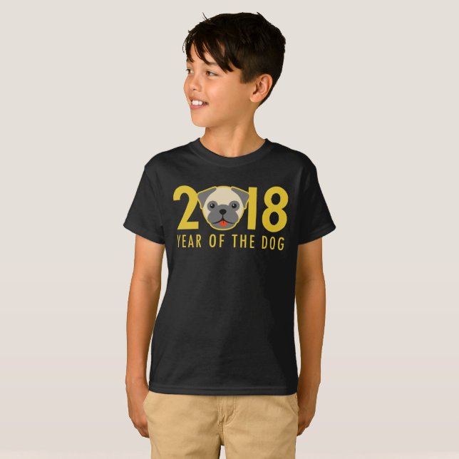 Kinesiskt nytt år 2018 år av hundmopset tee (Hel framsida)