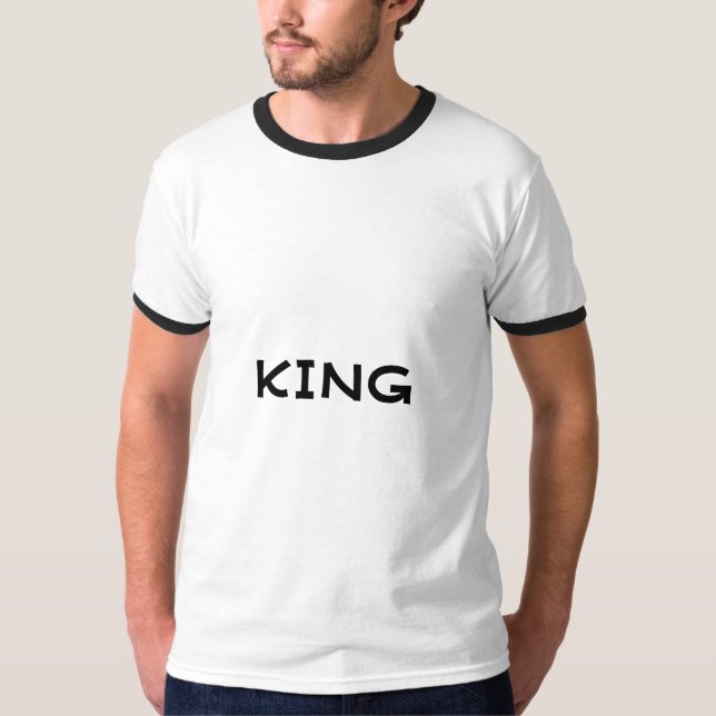 KING Front - KING is Back Tryckt på baksidan Ringe T Shirt (Framsida)