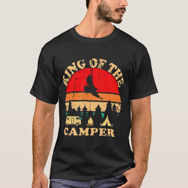 King of the Camper RV Camping Travel  T Shirt (Framsida)