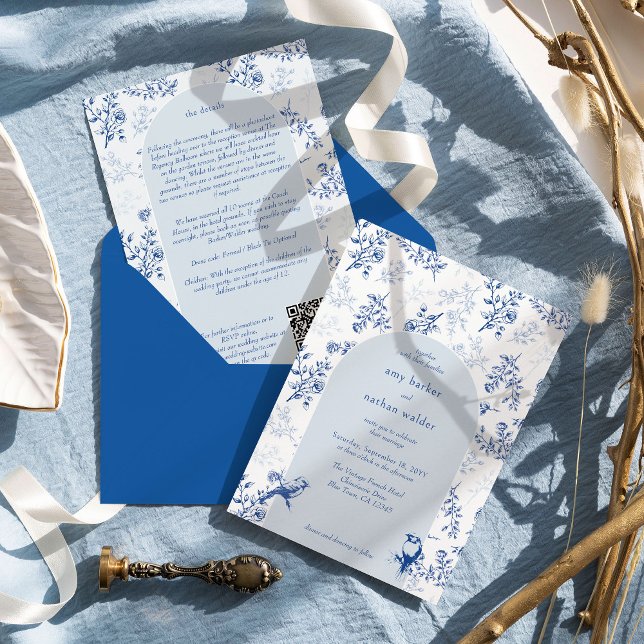 Kinoiserie Blue Blommigt Information QR-kod Bröllo Inbjudningar (All in One Blue Floral Wedding Invitation from the Chinoiserie Wedding Collection by Darling & May)