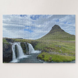 Kirkjufosfoss Waterfalls och Mountain i Islandet Pussel