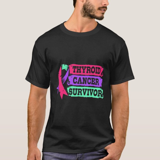 Kirurgiska ingrepp för kvinnor sköldkörtelcancer Ö T Shirt (Framsida)