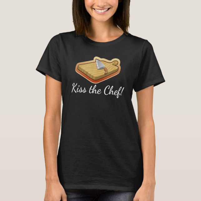 Kiss Chef Cook Caking Board Kitchen Knivar T Shirt (Framsida)