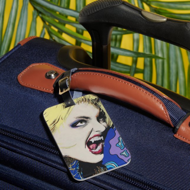 "Kiss Hard"-målning på en Bagagebricka (Framsida Insitu 1)