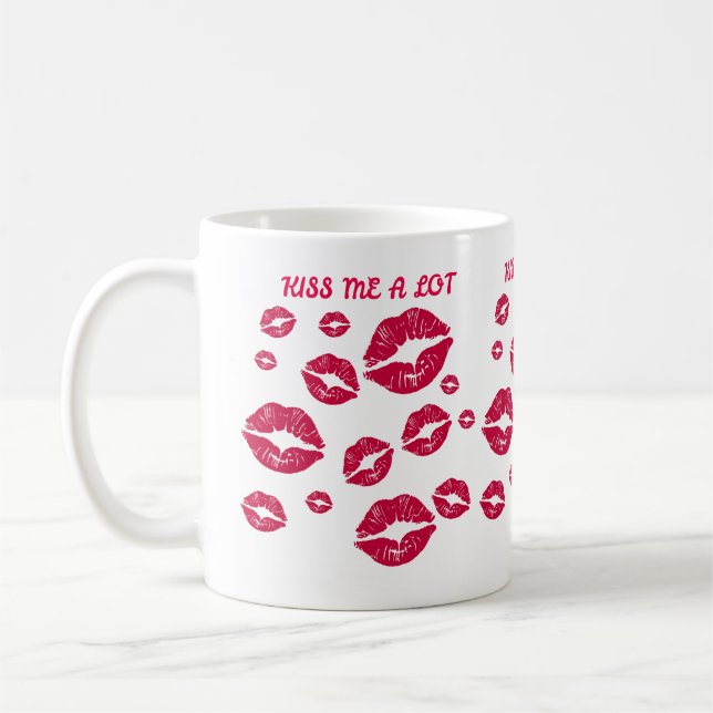 Kiss Me A Lot Kaffemugg (Vänster)