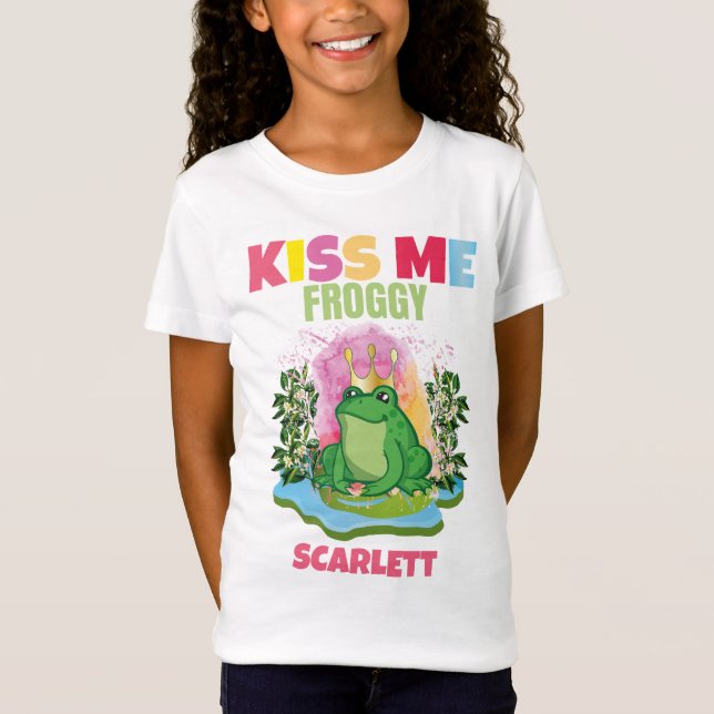 KISS ME FROGGY PERSONLIG COLORFUL FUNNY KIDS T SHIRT (Framsida)