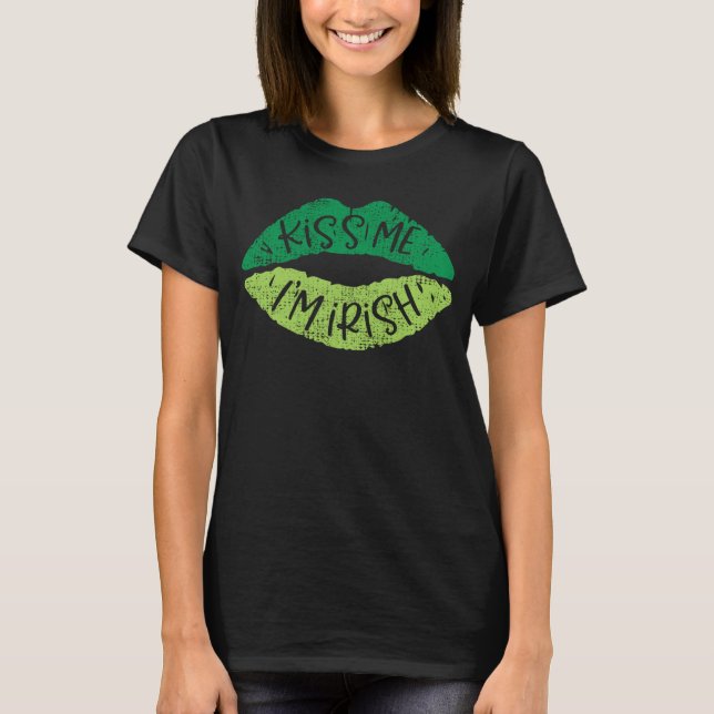 Kiss Me I är Irish Grönt Läppar St Patrick'Day Vin T Shirt (Framsida)