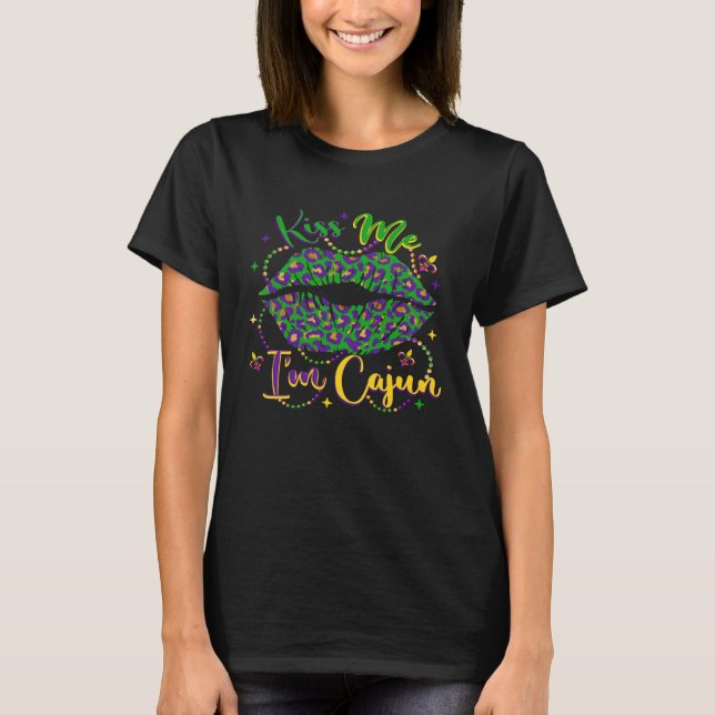 Kiss Me I m Cajun Mardi Gras Lip Fleur De Lis Carn T Shirt (Framsida)