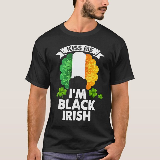 Kiss Me I'm Black Irish Black Women Shamrock St Pa T Shirt (Framsida)