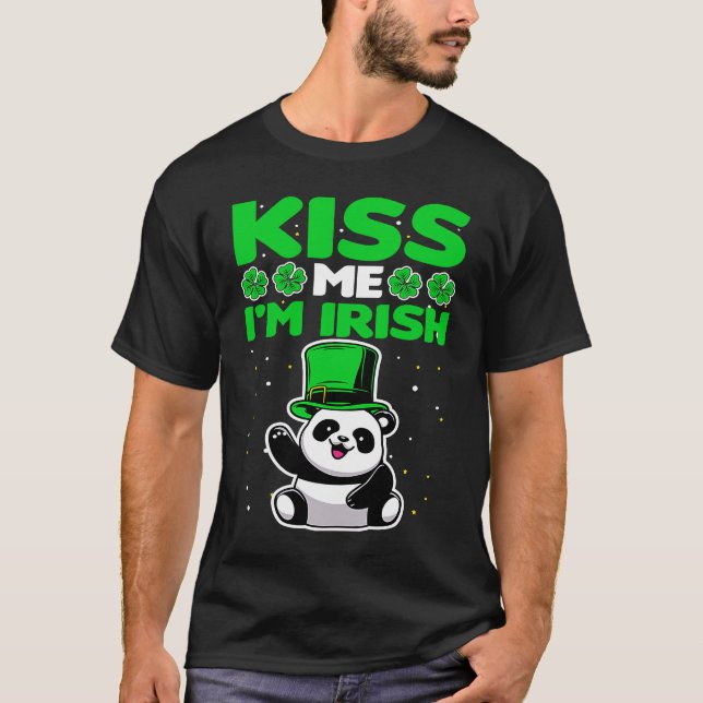 Kiss me I'm Irish Lucky Panda Leprechauns St Patri T Shirt (Framsida)