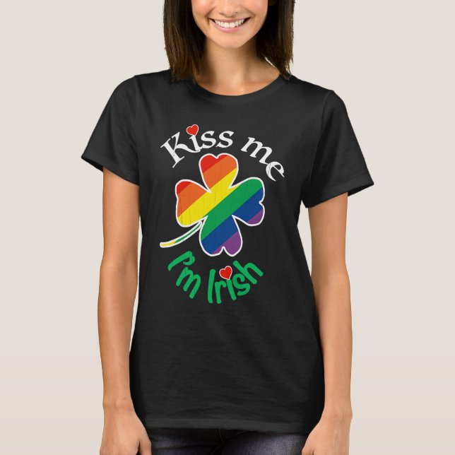 KISS ME I'M IRISH St Patricks Day Gay LGBTQ Rainbo T Shirt (Framsida)
