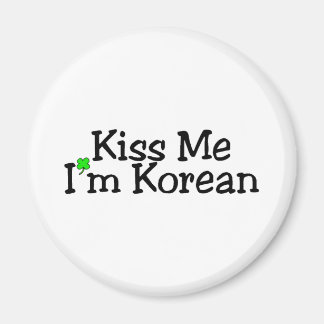 Kiss Me Im Koreansk Magnet
