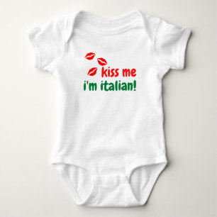 Kiss Me Jag är Baby-kroppen Kostym T Shirt