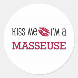 Kiss Me, jag är en MASSEUSE Runt Klistermärke