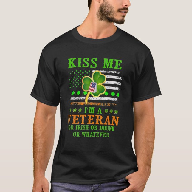 Kiss Me jag är en veteransk irländsk St patrick's  T Shirt (Framsida)