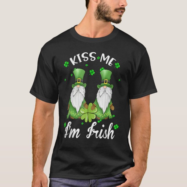 Kiss Me Jag är Irish Gnome Shamrock C Saint patric T Shirt (Framsida)