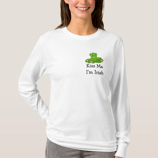 Kiss Me jag är Irish - Grönt Frog med att säga T Shirt (Framsida)