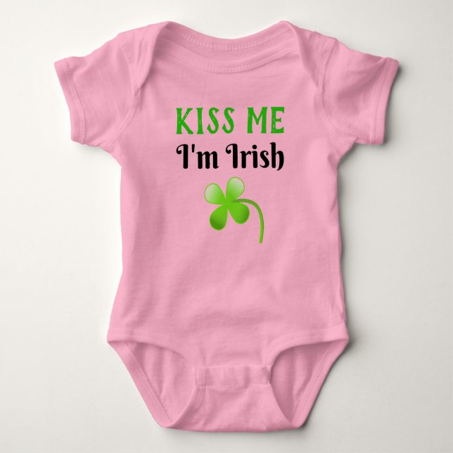 Kiss Me, jag är Irish St. Patrick Day Grönt T Shirt (Framsida)