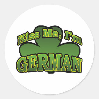 Kiss Me jag är tysk Sticker Runt Klistermärke