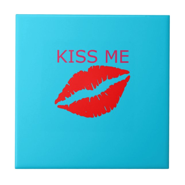 Kiss Me Kakelplatta (Framsidan)