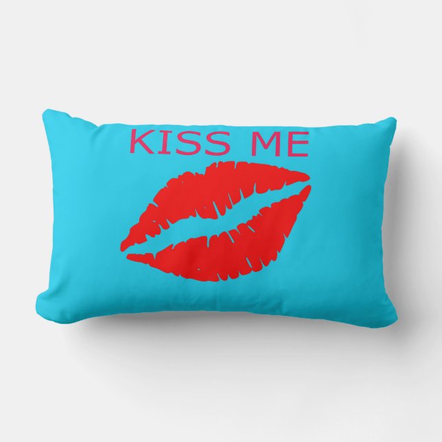 Kiss Me Lumbarkudde (Framsida)