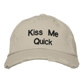 Kiss Me Quick Funny Hat Broderad Keps