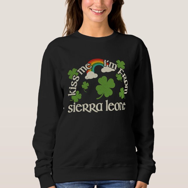 Kiss Me Shamrock  Funny St Patrick's Day Sierra Le T Shirt (Framsida)