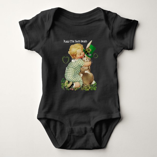 KISS MIG JAG ÄR IRISH/BABY, KANBBIT MED LEPRECHAUN T-SHIRT (Framsida)