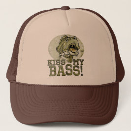 Kiss My Largemouth Bass by Mudge Studios Truckerkeps