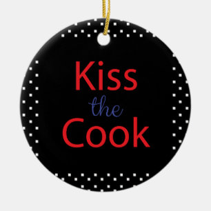 Kiss the Cook Julgransprydnad Keramik