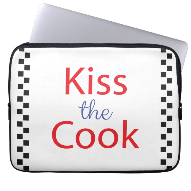 Kiss The Cook Laptop Fodral (Framsidan)