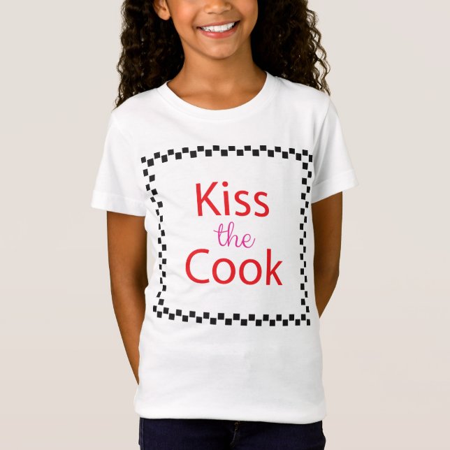 Kiss the Cook T Shirt (Framsida)