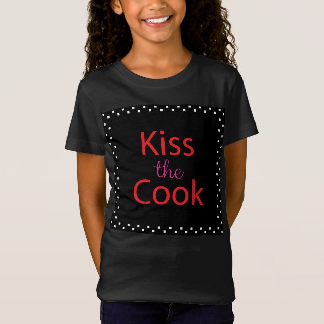 Kiss the Cook T Shirt (Framsida)