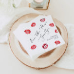 Kiss the Miss AdjAdjhelorette Party Pappersservett<br><div class="desc">Kiss the Miss Adjö Bachelorette Party Napkins Matching-artiklar finns tillgängliga.</div>