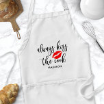 Kissar alltid Cook-Personligen Namn Förkläde<br><div class="desc">Kissar alltid Cook Personlig Namn Vuxen Apron. Cute anpassningsbar-köket,  läppstift läppar apron,  anpassa med din egen namn eller anpassningsbar text.</div>