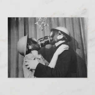 Kissing av Victorian Konstig Gas Mask Vykort