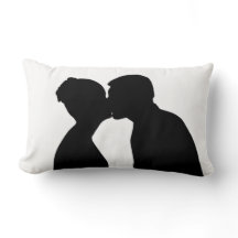 KISSING COUPLE