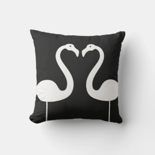 Kissing Flamingos Black Pillow Utomhuskudde