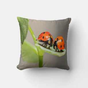 Kissing Ladybugs Kudde