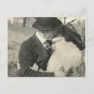 Kissing med päls vykort