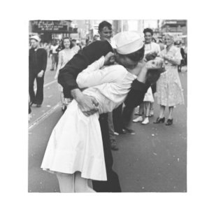 Kissing On VJ Day Världskrig Anteckningsblock