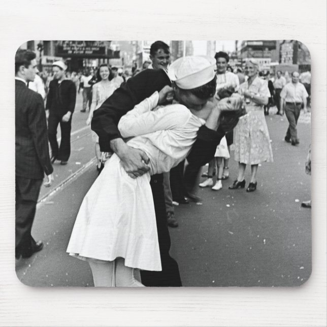 Kissing On VJ Day Världskrig Musmatta (Framsidan)