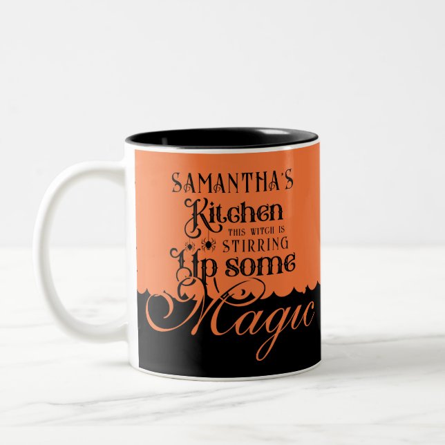 Kitchen Magic Funny Witchy Gothic Halloween Gift Två-Tonad Mugg (Vänster)