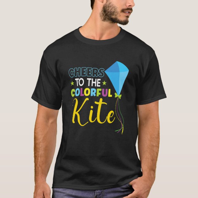 Kite Flying Kite Fan For Fite Flying  1 T Shirt (Framsida)